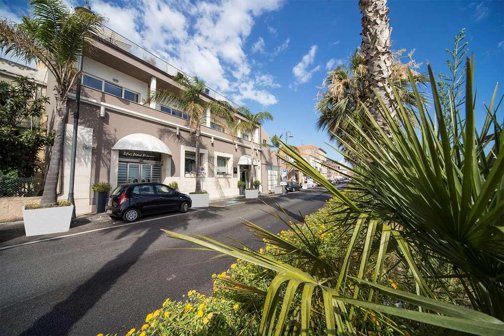 La Bussola Hotel